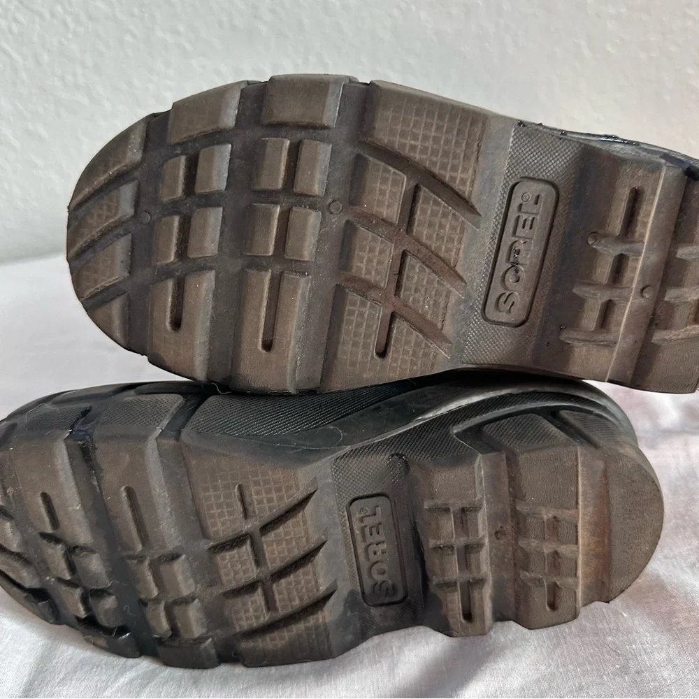 Sorel‎ Kids Snow Boots Pink Gray Waterproof Insulated Adjustable Strap Size 13